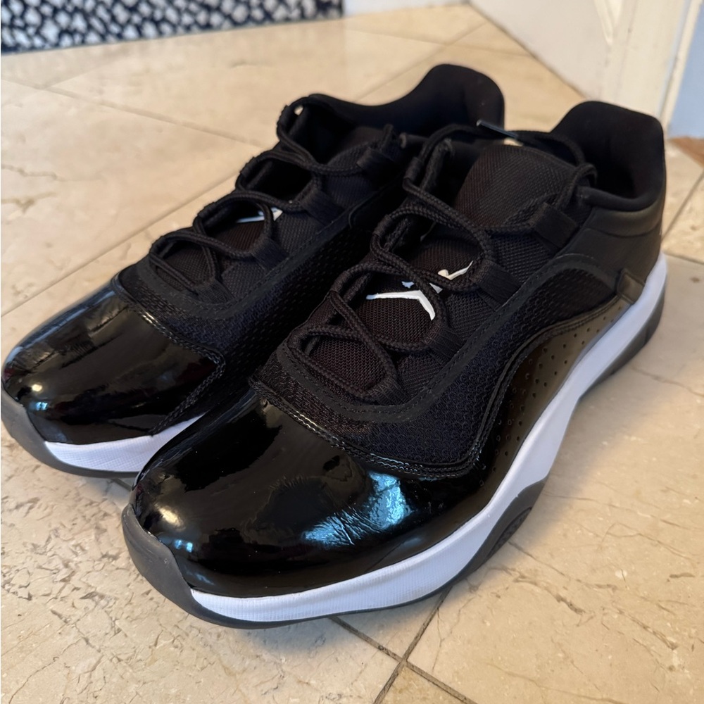 Jordan 11 Cmft Low - Black & White w/ Original Box